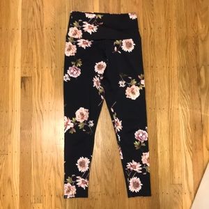 Onzie Floral Leggings